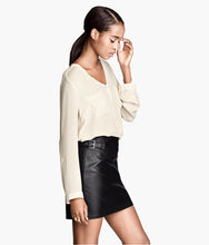 Load image into Gallery viewer, Short skirt - Ssw Asos (https://apps.shopify.com/seo-image-optimizer)
